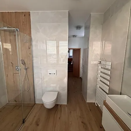 Penthouse Equinox 33