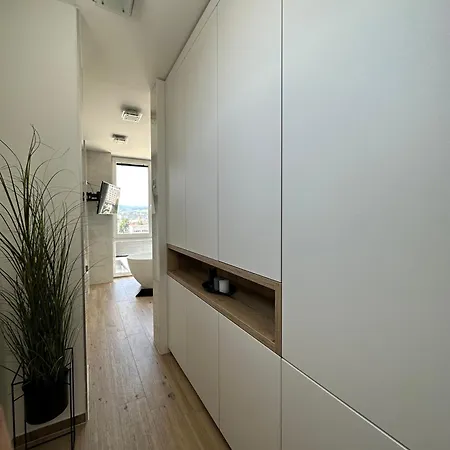 Penthouse Equinox 33 * Liptowski Mikułasz