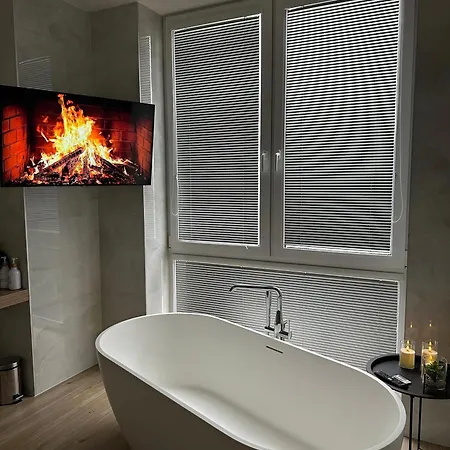 Penthouse Equinox 33 Apartament